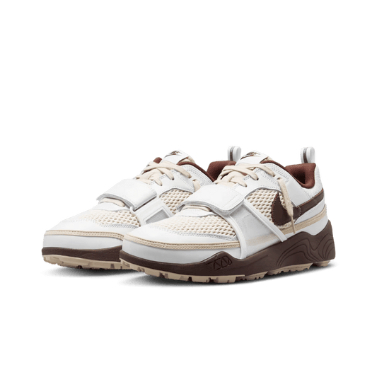 Zoom Field Jaxx Travis Scott Light Chocolate