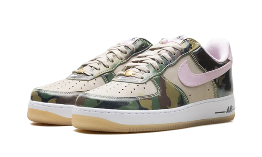 Nike Air Force 1 Low '07 LV8 Patent Camo Pink