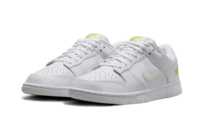 dunk-low-yellow-heart-aplug-pl