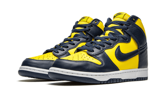 dunk-high-maize--blue-michigan-aplug-pl