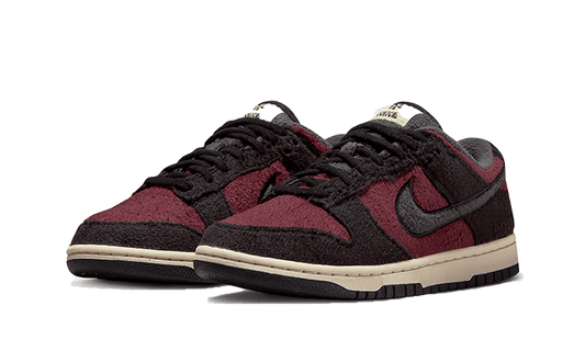 dunk-low-se-fleece-burgundy-crush-aplug-pl