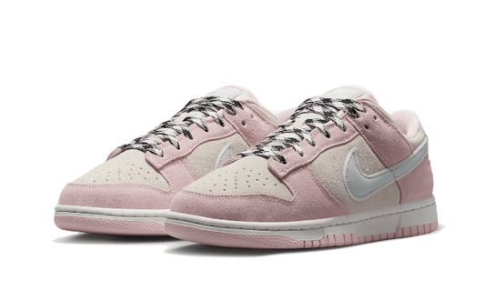 dunk-low-lx-pink-foam-runstock