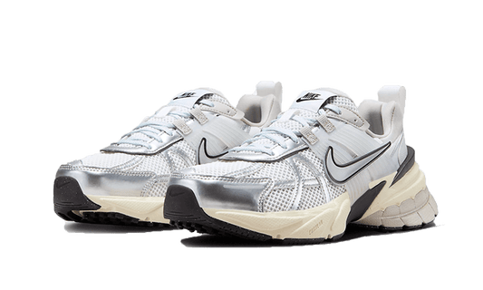 v2k-run-metallic-silver-aplug-pl