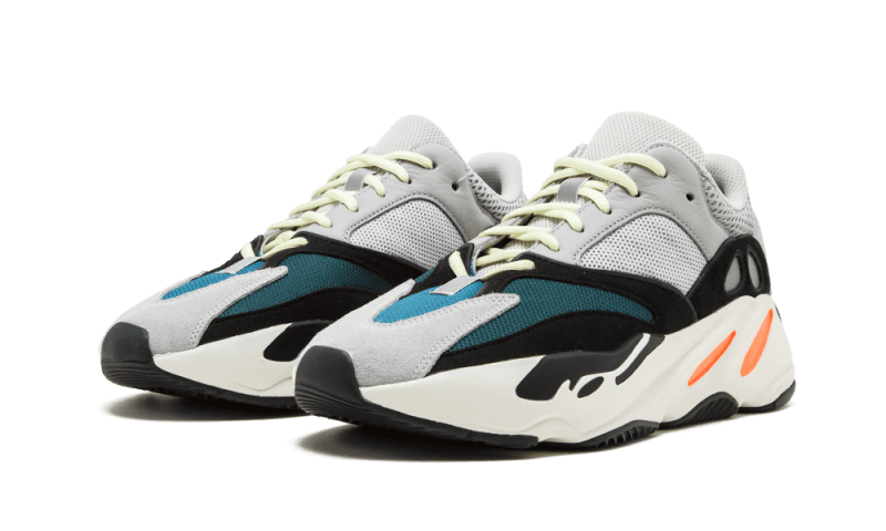 yeezy-700-wave-runner-solid-grey-aplug-pl