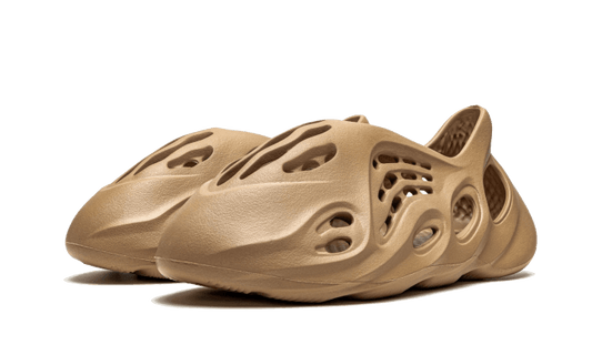 yeezy-foam-rnnr-ochre-aplug-pl