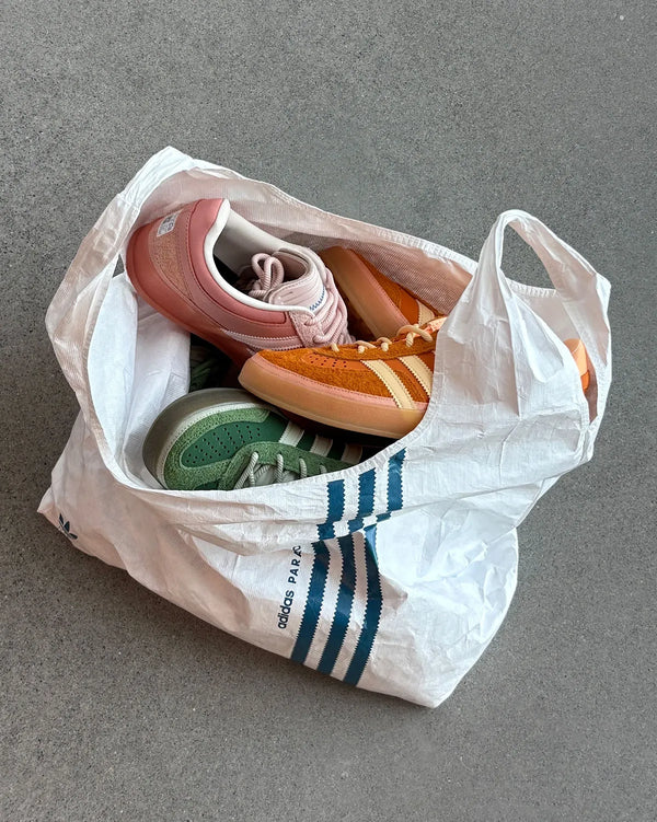 Bad Bunny wraca w pełnej kolorów współpracy z Adidas