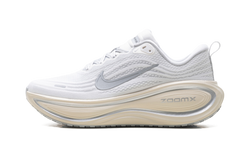 Nike Vomero Plus Running is Mental