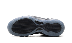 Nike Air Foamposite One Carbon Fiber