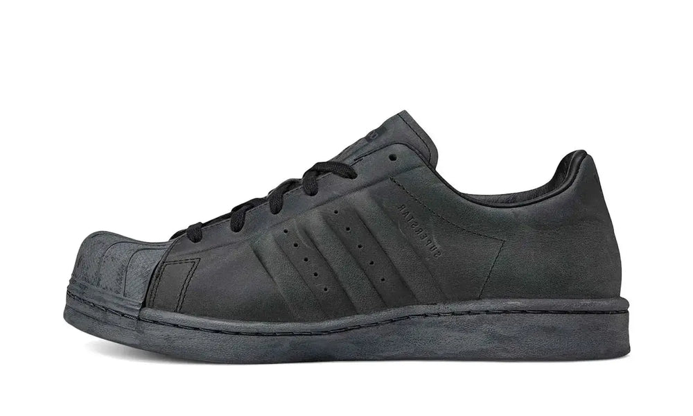 Adidas Superstar AVAVAV Carbon