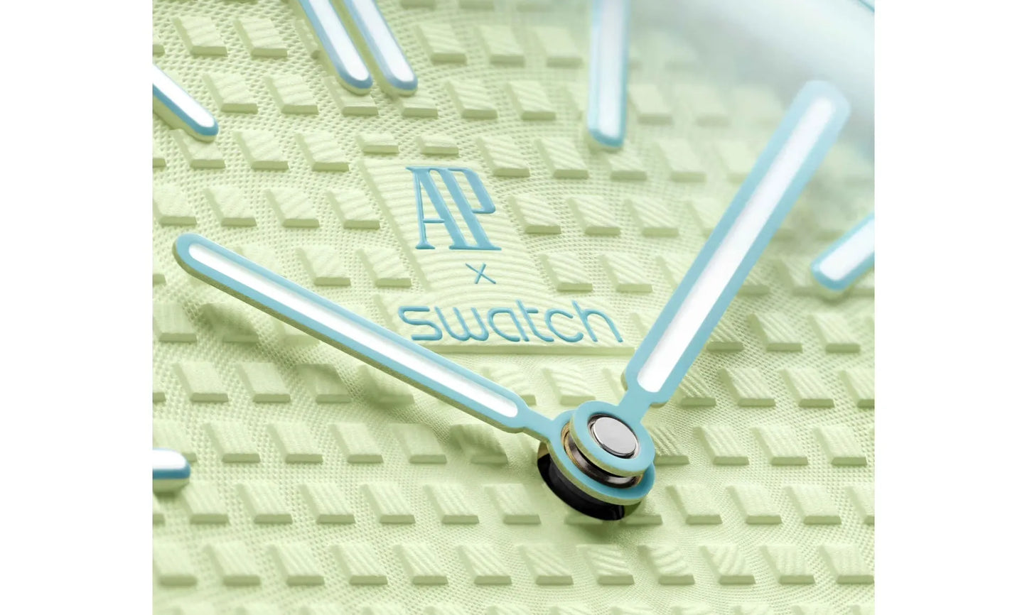 Swatch x Audemars Piguet Bioceramic Royal Pop Blaue Acht