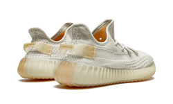adidas adidas Yeezy Boost 350 V2 Light