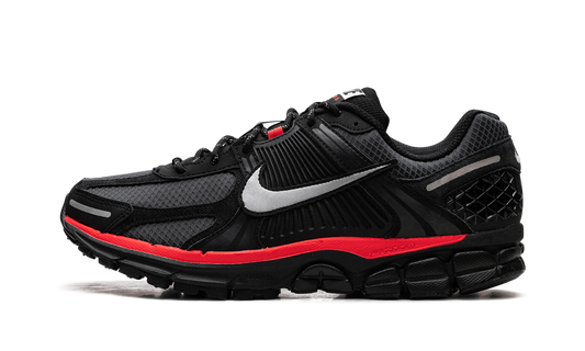 Nike Zoom Vomero 5 Black Metallic University Red