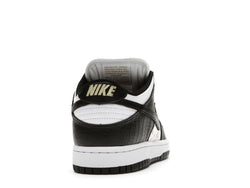 SB Dunk Low Supreme Stars Black (2021) - DH3228-102