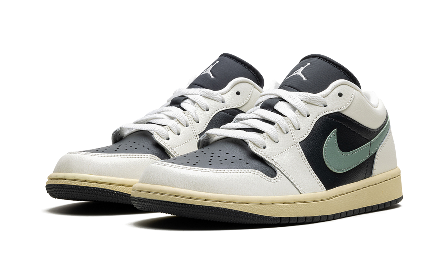 Air Jordan 1 Low Jade Smoke (Women's)