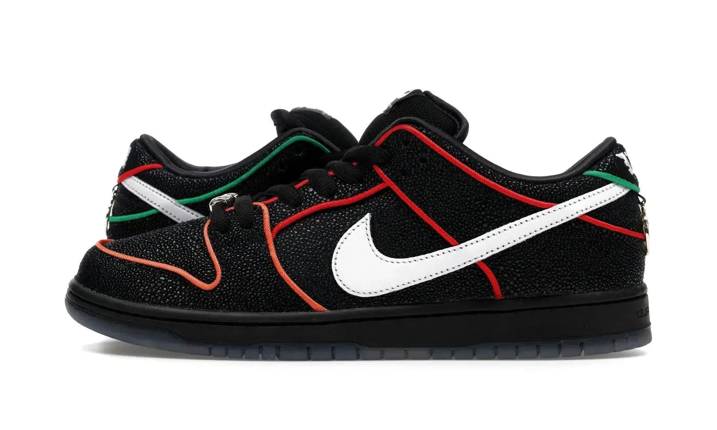 Nike SB Dunk Low Bronx Girls Skate