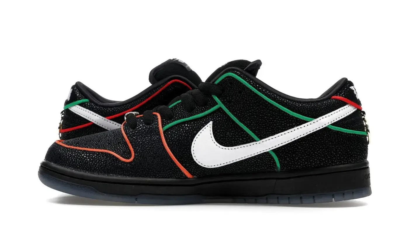 Nike SB Dunk Low Bronx Girls Skate