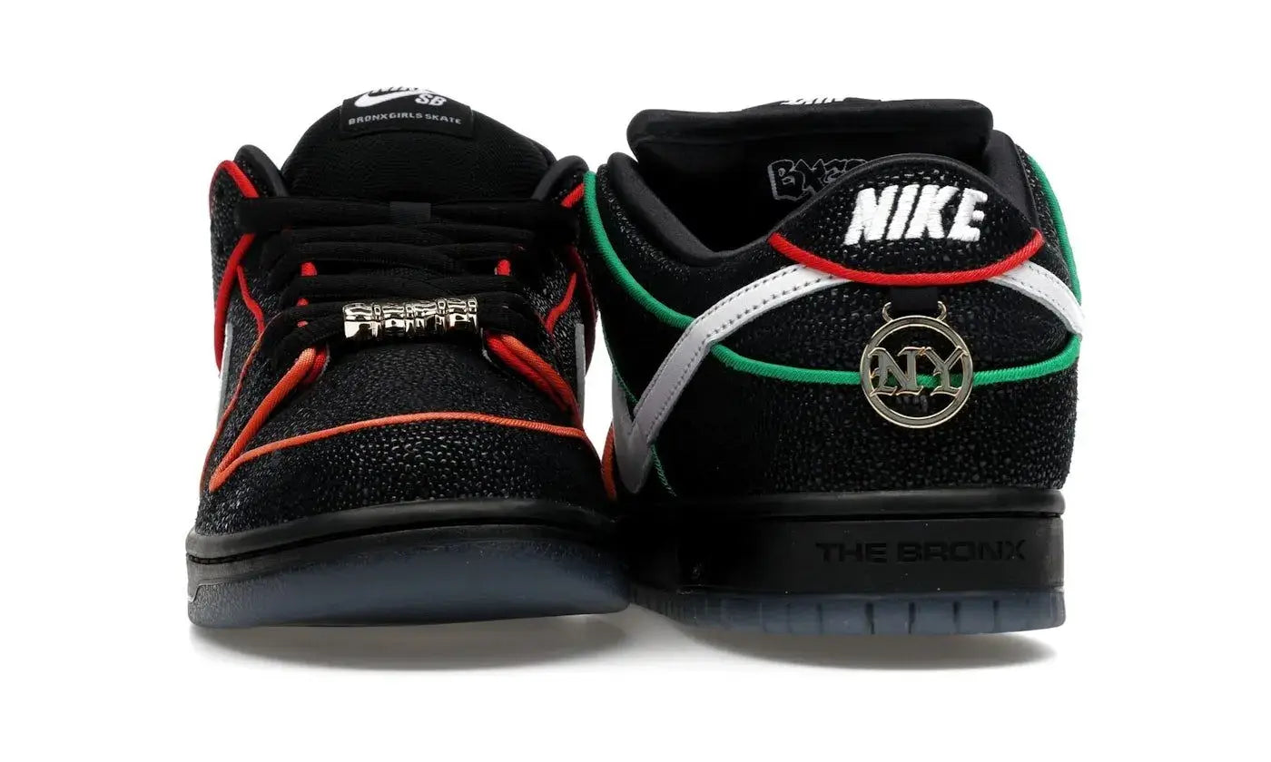 Nike SB Dunk Low Bronx Girls Skate