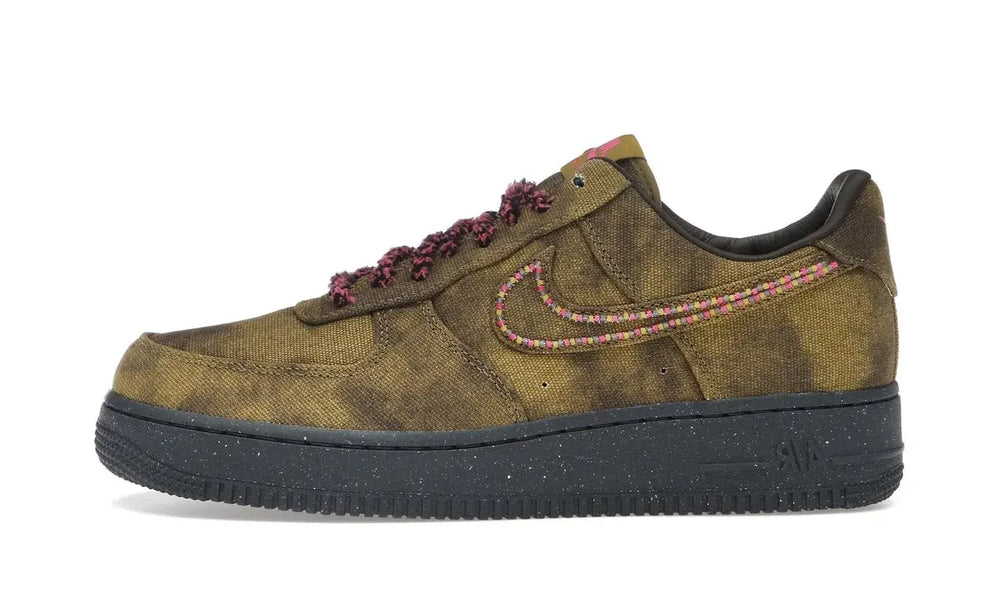 Nike Air Force 1 Low '07 QS Boucle Desert Moss Fierce Pink