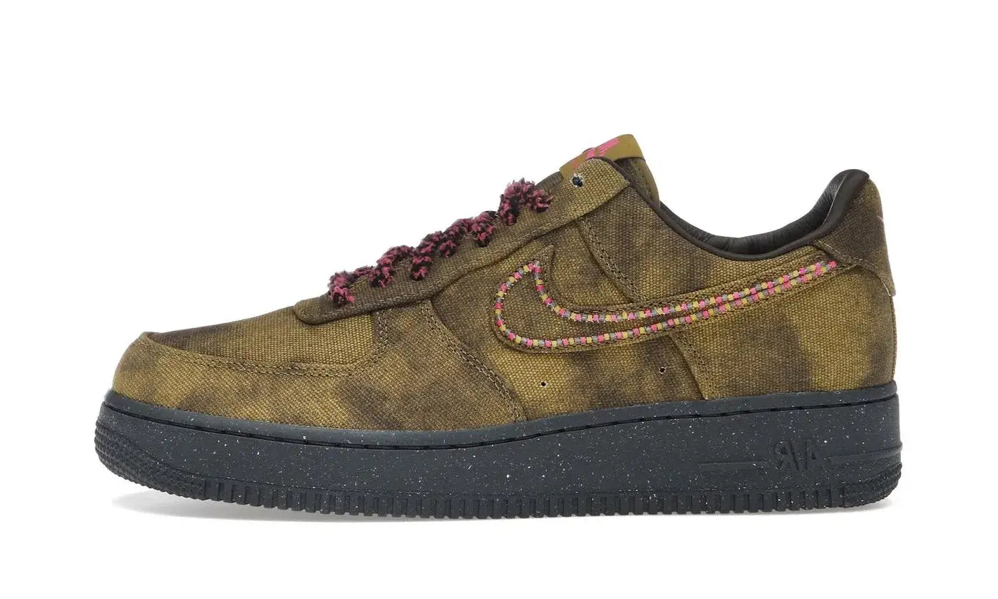 Nike Air Force 1 Low '07 QS Boucle Desert Moss Fierce Pink