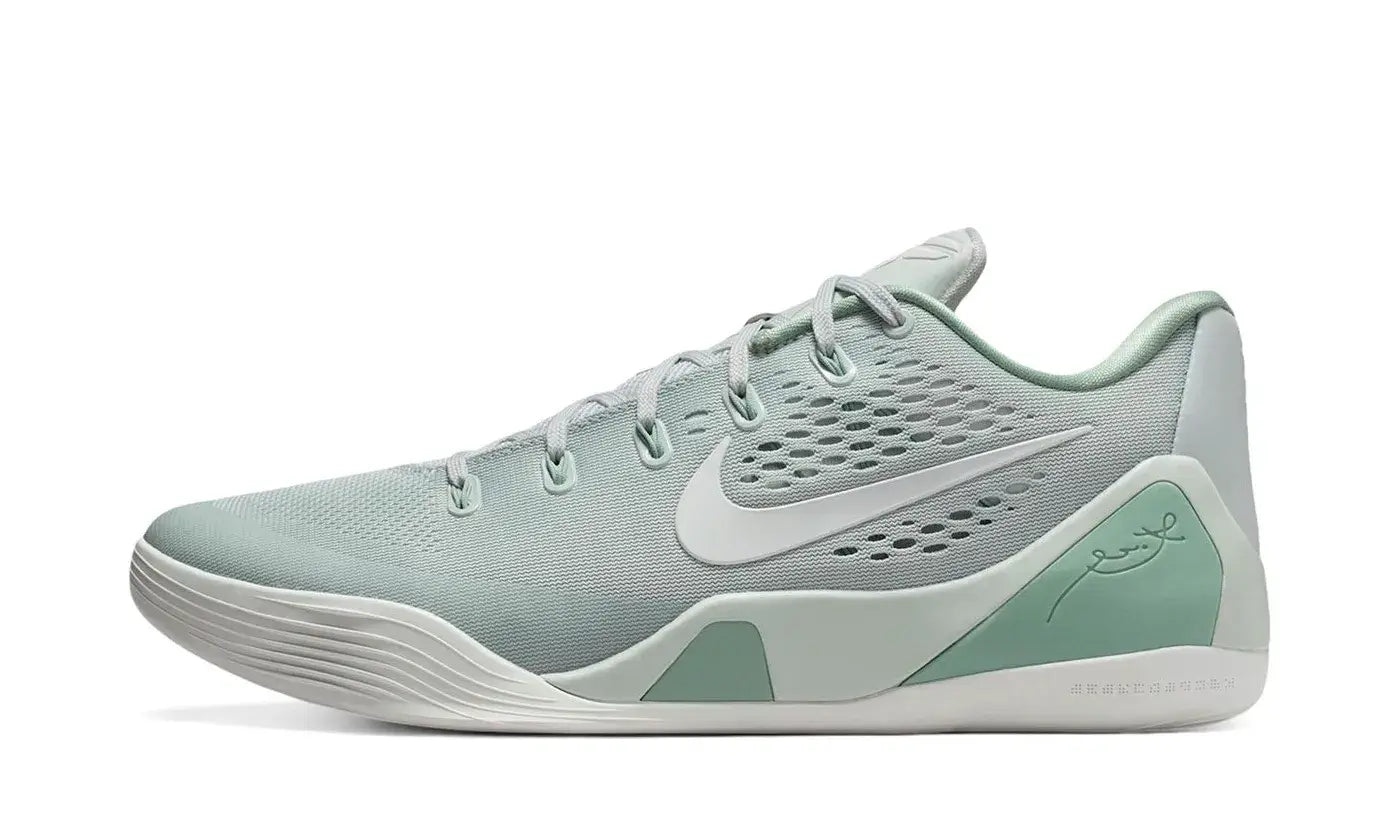 Nike Kobe 9 EM Low Protro Light Silver Steam