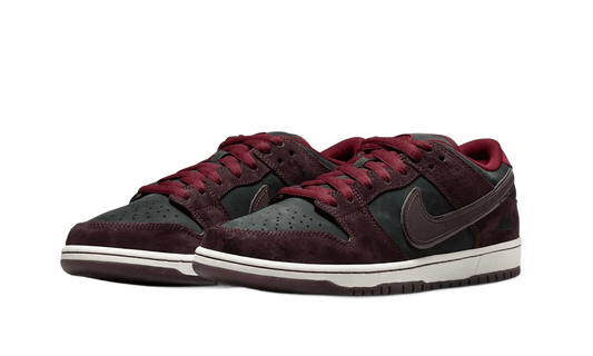 SB Dunk Low Riot Skateshop - FZ1289-200