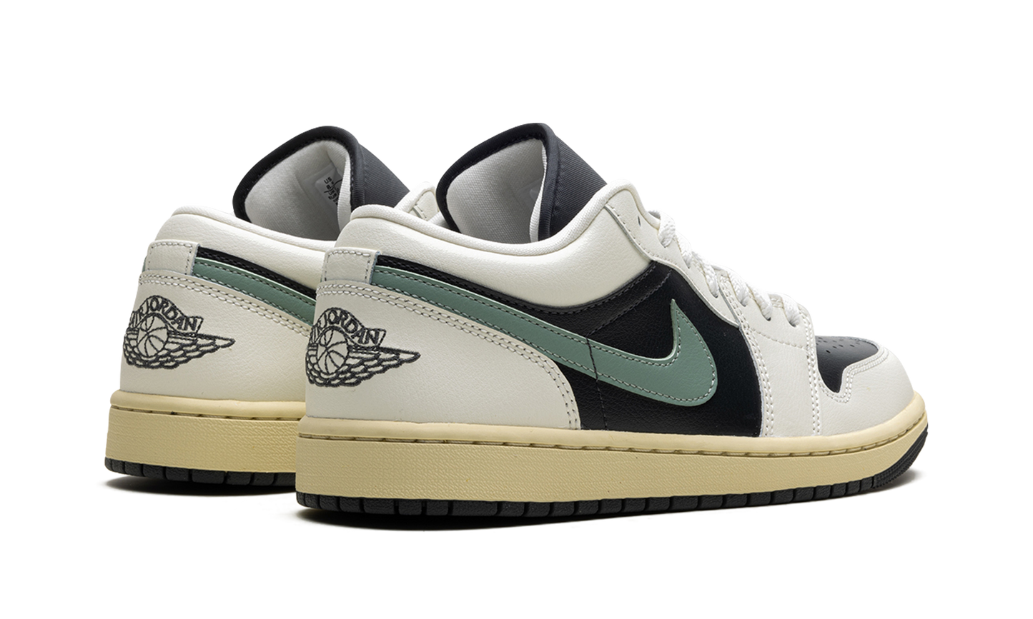 Air Jordan 1 Low Jade Smoke (Women's)