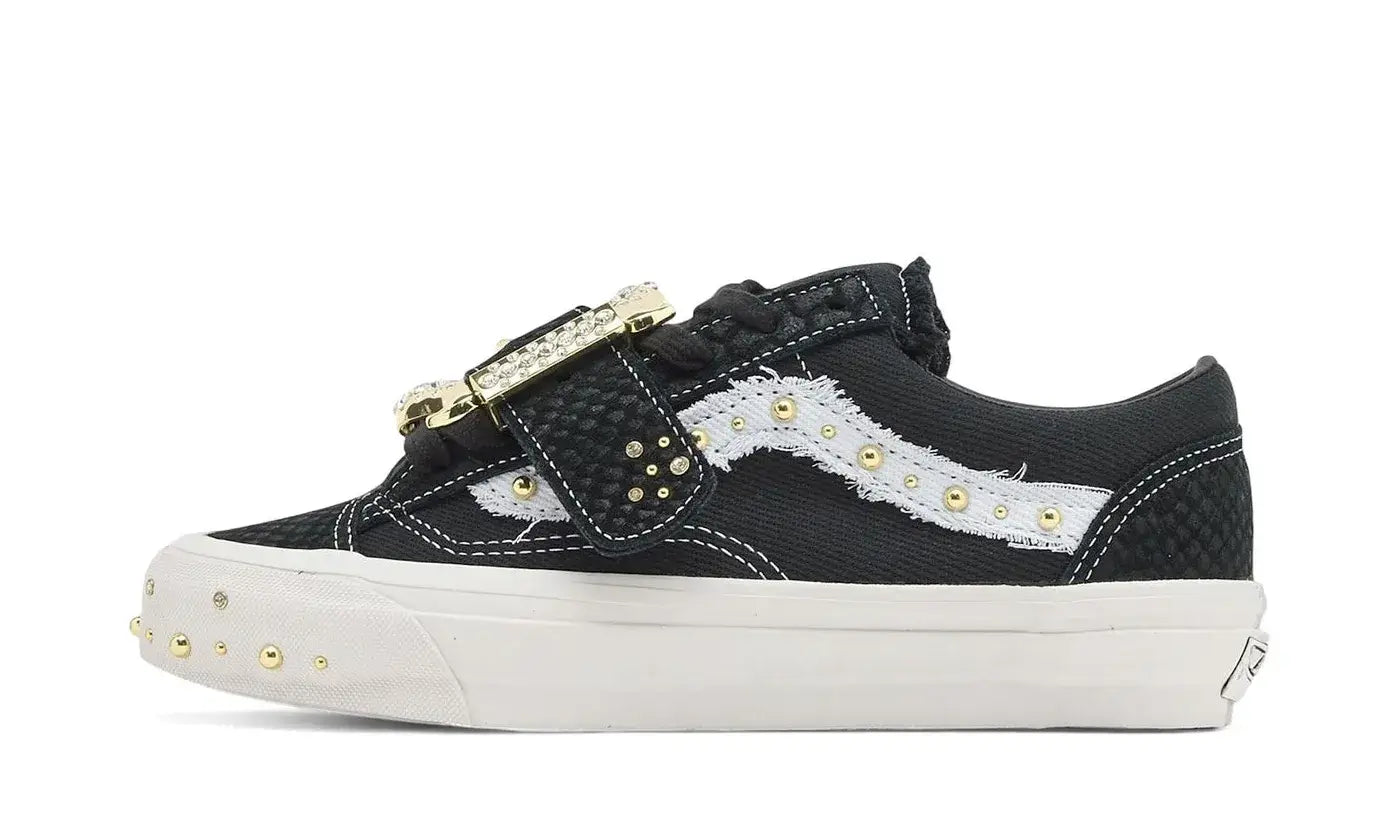 Vans Premium Old Skool 36 Metagirl Buckle Black White