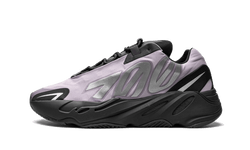 yeezy-700-mnvn-geode-aplug-pl