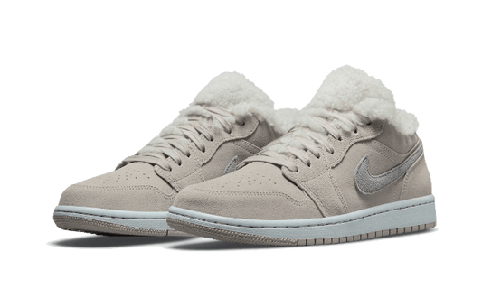 air-jordan-1-low-se-sherpa-fleece-aplug-pl