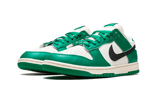 dunk-low-se-lottery-green-pale-ivory-runstock