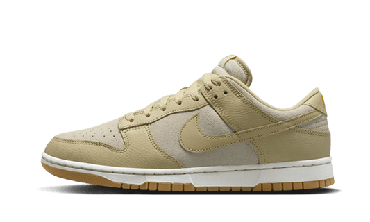 dunk-low-khaki-suede-gum-runstock