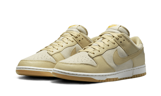 dunk-low-khaki-suede-gum-runstock