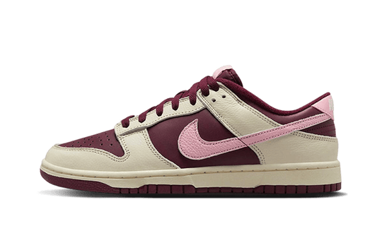 dunk-low-retro-prm-valentines-day-2023-aplug-pl