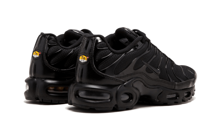 air-max-plus-triple-black-aplug-pl