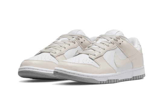 dunk-low-next-nature-white-light-orewood-brown-aplug-pl