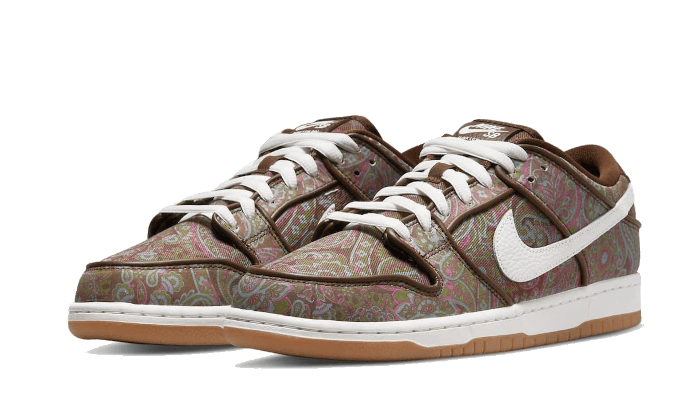 sb-dunk-low-paisley-brown-runstock