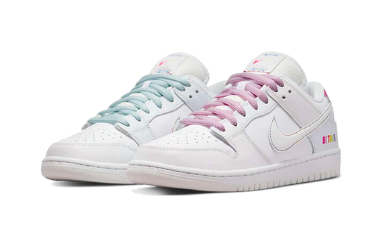 sb-dunk-low-pro-be-true-aplug-pl