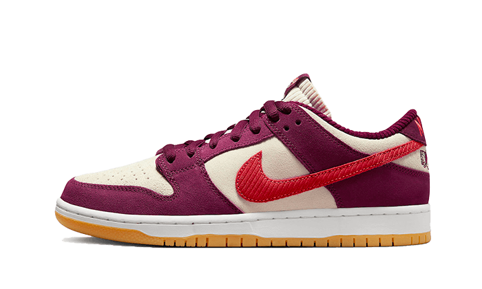 sb-dunk-low-skate-like-a-girl-bordeaux-aplug-pl