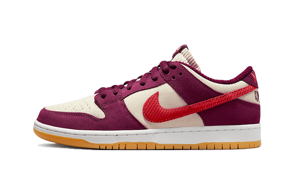 sb-dunk-low-skate-like-a-girl-bordeaux-aplug-pl