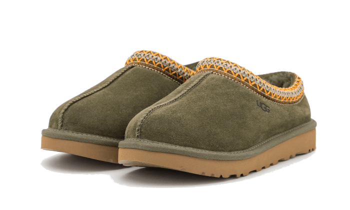 tasman-slipper-burnt-olive-gum-aplug-pl