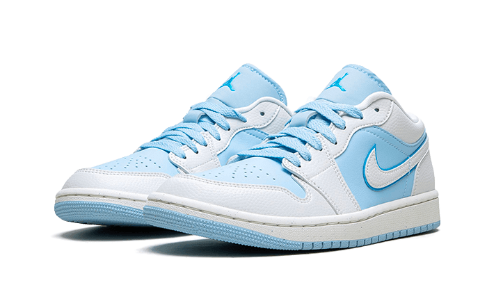 air-jordan-1-low-se-reverse-ice-blue-aplug-pl