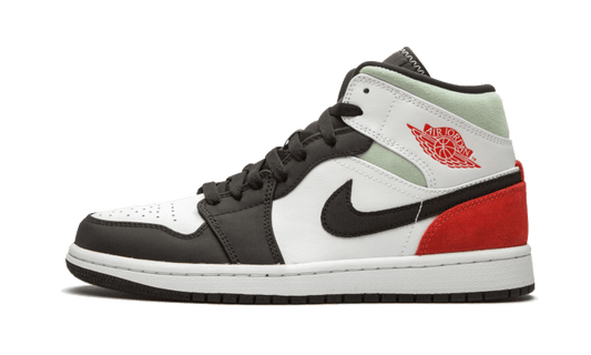 air-jordan-1-mid-se-union-black-toe-runstock