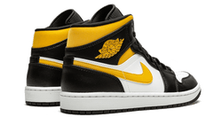 air-jordan-1-mid-white-pollen-black-aplug-pl