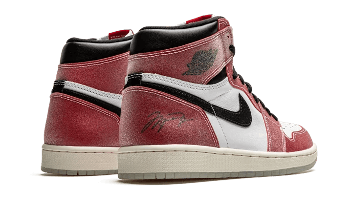 air-jordan-1-retro-high-trophy-room-chicago-friends--family-aplug-pl