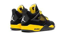 air-jordan-4-retro-thunder-2023-runstock