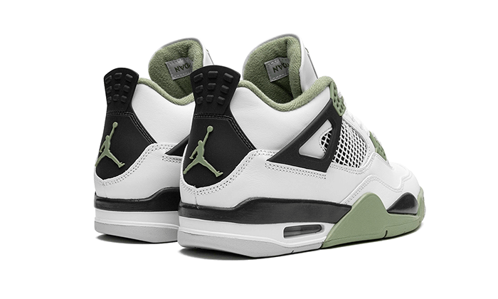 air-jordan-4-seafoam-runstock