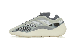 yeezy-700-v3-fade-salt-aplug-pl