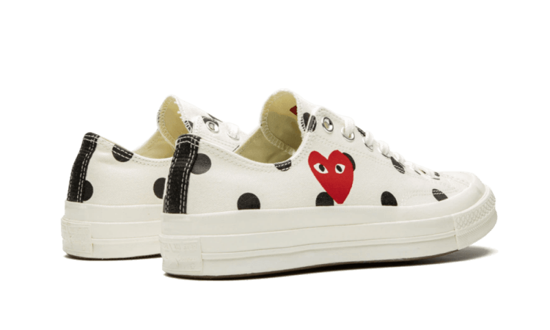 chuck-taylor-all-star-70s-ox-comme-des-garons-play-polka-dot-white-aplug-pl