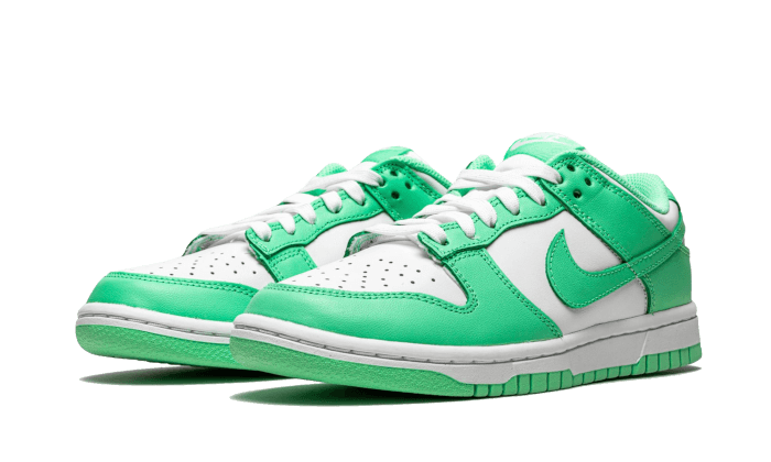 dunk-low-green-glow-aplug-pl