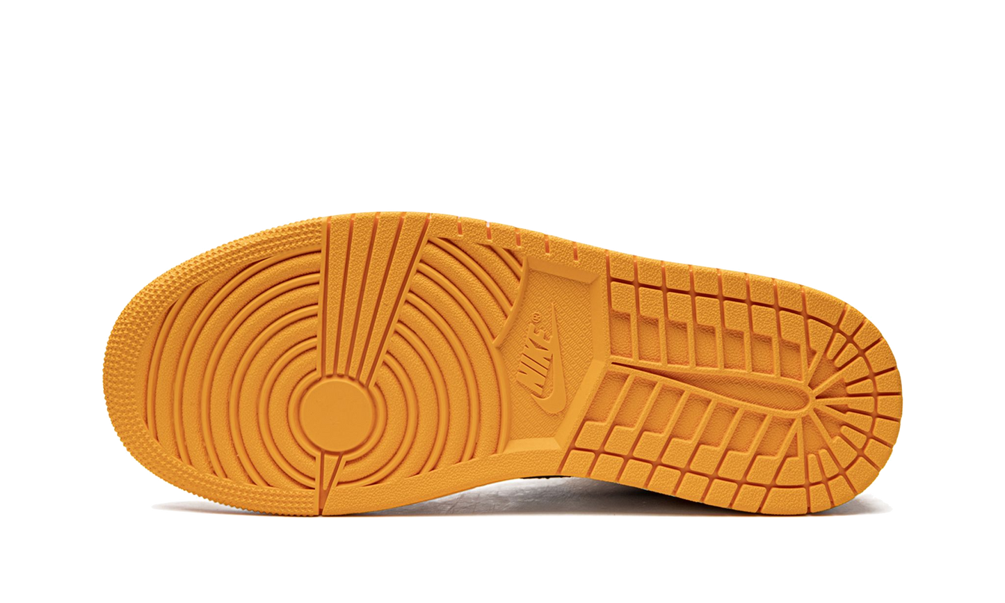 air-jordan-1-mid-taxi-aplug-pl